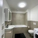 Skynest דירה