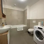 Skynest דירה